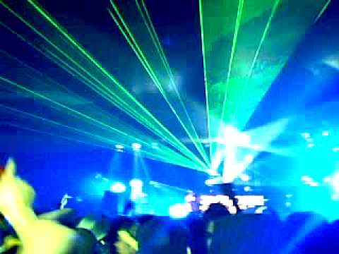 MARK KNIGHT @ GLOBAL GATHERING 09 UK WITH OR WITHOUT YOU ( U2) REMIX