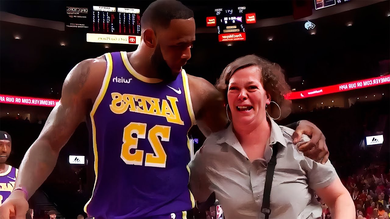 Elle l'a ADOPTÉ il y a VINGT ANS, et voici comment il lui REND la pareille aujourd'hui.