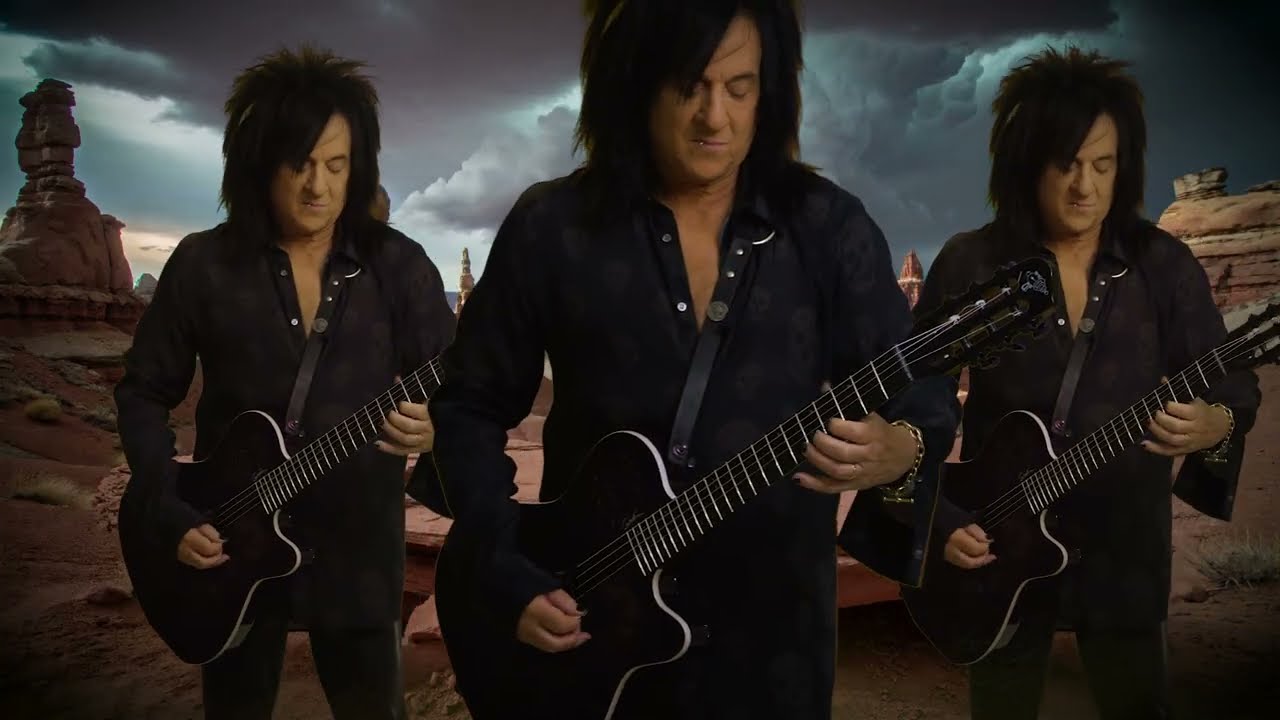 Godin ACS Nylon Steve Stevens Signature 25th Anniversary LTDVideo directed by Gary Orona - YouTube