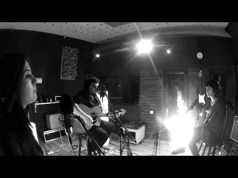 Cosmin Vaman, Alexandra Andrei si Andreea Andrei - (o) mie una (live in studio)