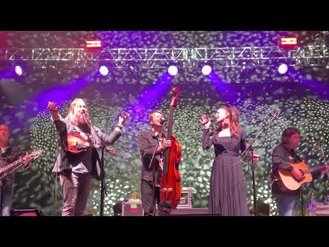 “The Chain” - Greensky Bluegrass and  Lindsay Lou - 7/2/2022 - High Sierra Music Festival
