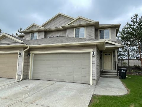 Sherwood Park House: 21 Summerwood Drive