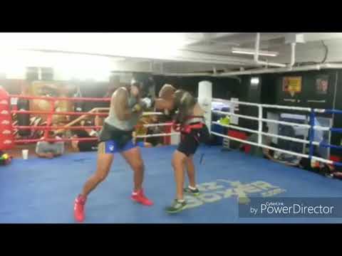 Tino Honey sparring Monty (MadDog) Filimaea