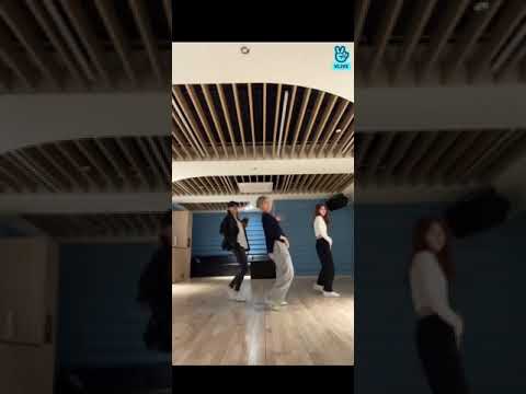 NCT U - BOSS COVER BY ITZY (Yeji, Ryujin, and Chaeryeong) 210315