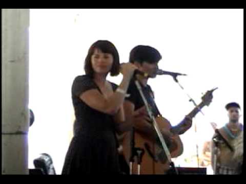 Slo-Mo ft Mic Wrecka - [1 of 8] Philadelphia Folk Fest 2009