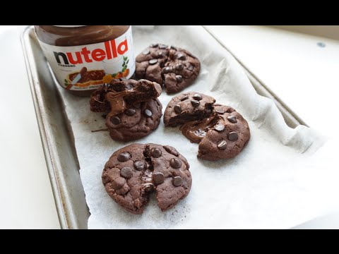 Nutella-stuffed Double Chocolate Cookies