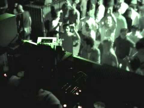 Ronnie Play DJ - MATRIX (Bs) OTTOBRE 2004