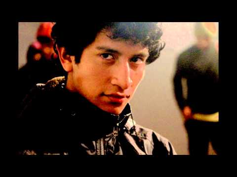 8. Cómo puedes ser feliz - A verso y espada [si todos al hablar rimaran]