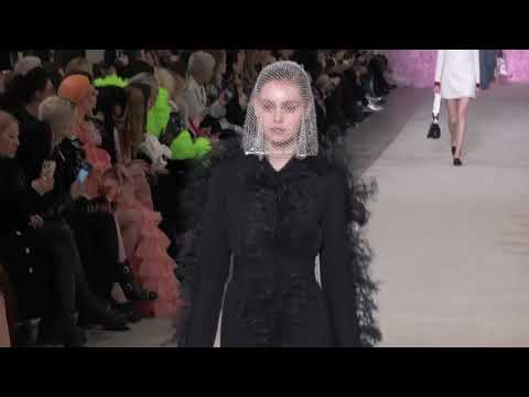 Giambattista Valli Paris Woman FW 20-21