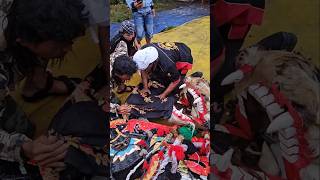 Download lagu Pemain jaranan ekstrem #jaranan #nguringuribudoyojawi #jathilan #reogkabsemarang #gondomayit mp3