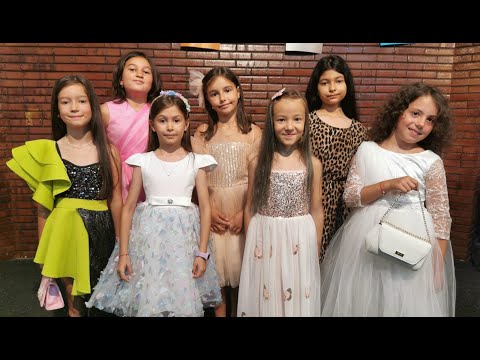 Clubul de Canto Noblesse - Sunt șic (cover)