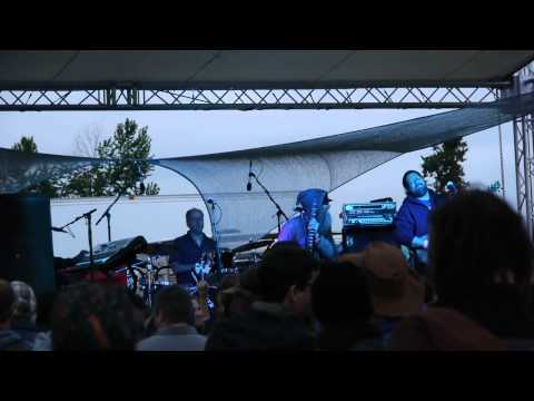 JGB & Melvin Seals - Valerie - 4 Peaks Music Festival - 6/22/12