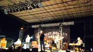 Steve Wariner, Blue Bonnet Palace (1)