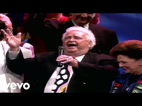 Bill & Gloria Gaither - The Unclouded Day [Live] ft. Howard Goodman