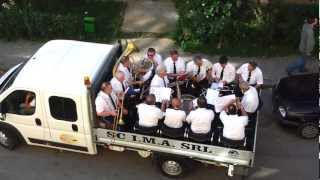 preview picture of video 'Fanfara canta in strada la Lugoj'