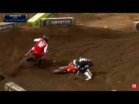 Max Anstie crash at Oakland Sx!