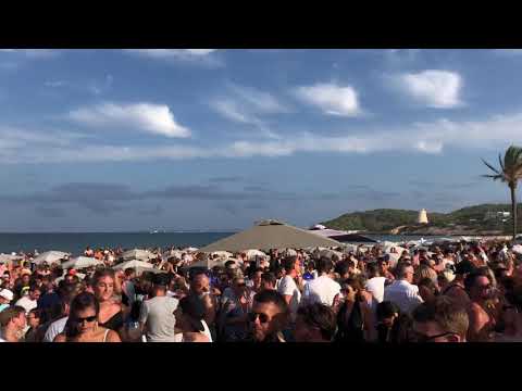 Clockwork Orange at Nassu Beach Club Ibiza ~ The Shapeshifters - Lola's Theme LIVE