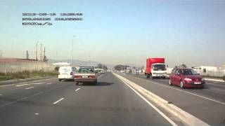 preview picture of video 'Bad Driving - Plattekloof Road, Milnerton, Cape Town'