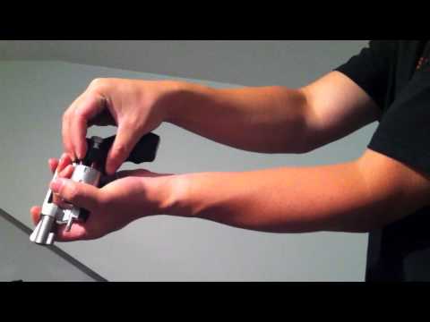 Speed loaders for revolvers (Safariland vs HKS)