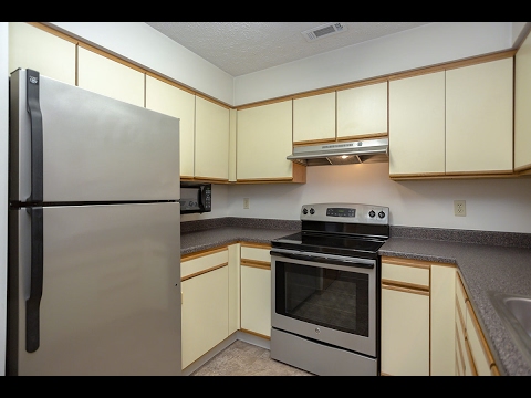 Apartment at 2800 S 72nd Street in Lincoln, NE - 2BD 2BA Chateau Development LLC Apartment For Rent