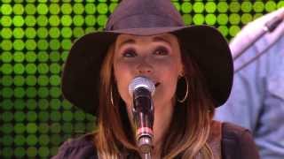 Kacey Musgraves - Follow Your Arrow (Live at Farm Aid 2013)