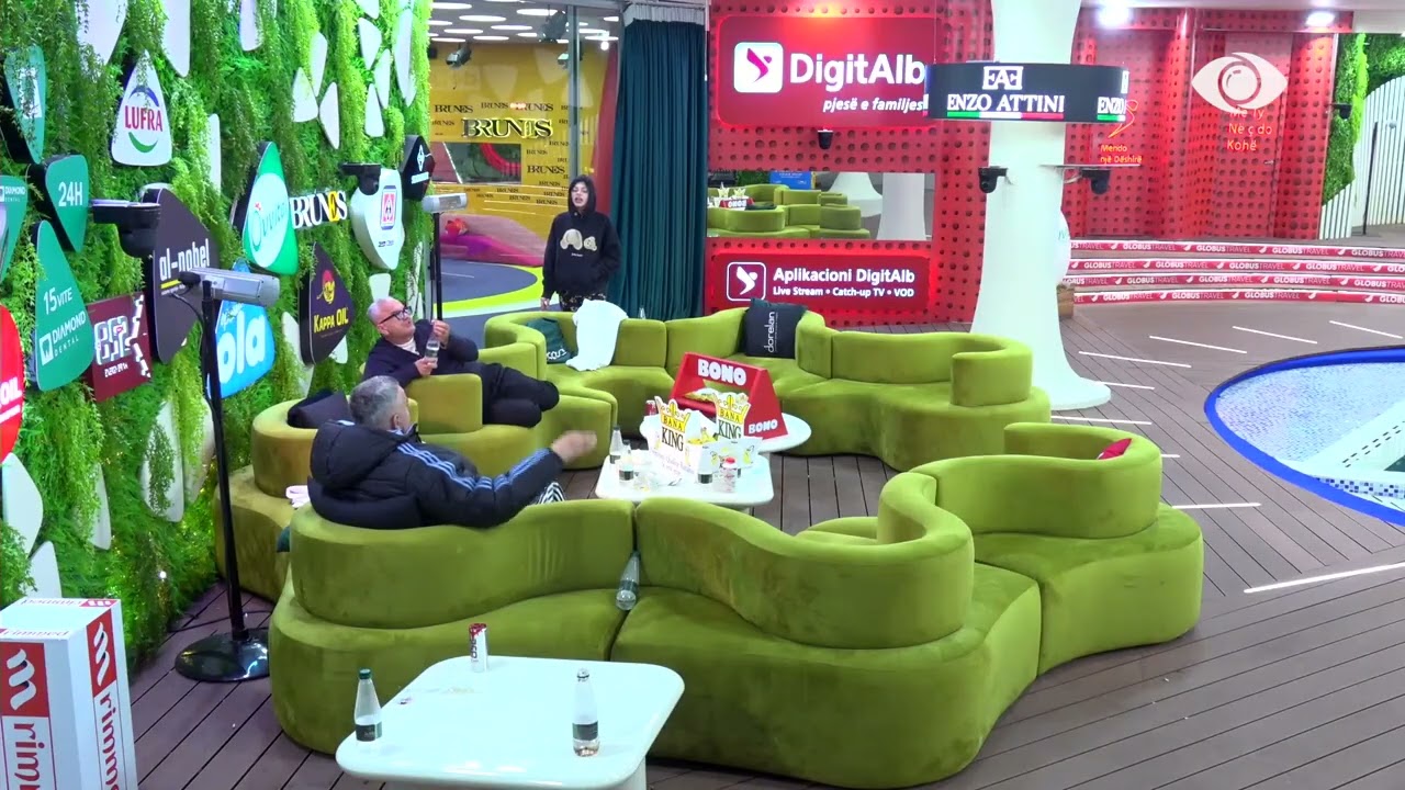 “Je një vegël”/ Nikol debaton me Rogertin: Ta shkel egon…