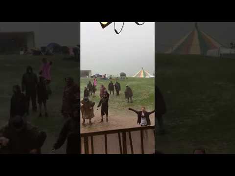 Rain-dancing Legends! / NECK at Farmer Phil's festival!