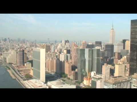 Flying up the East River and around Manhattan