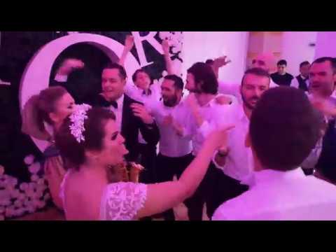 Alături de miri și de invitați la o nuntă cu super atmosferă