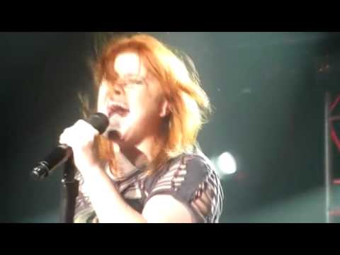 Kelly Clarkson vs Jojo Live and Studio Vocal Battle C5 - F#6 [HD]