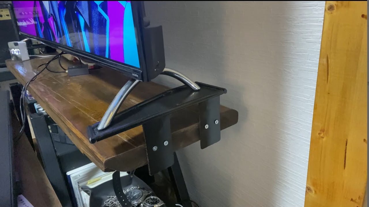 ジャンク1000円のサウンドバーを置くためにテレビを浮かせる