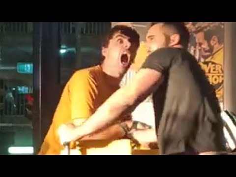 Jordan Davis v Mario Tambakis | Savage change of the guard