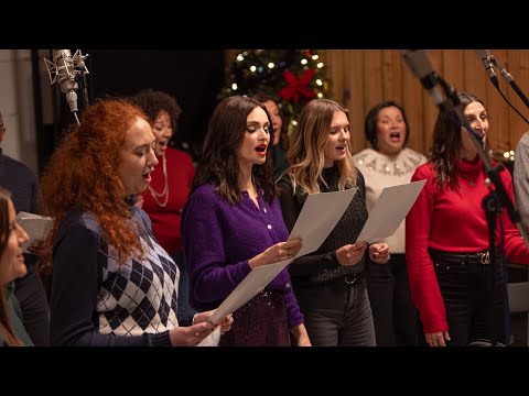 Season's Eatings: Watch as Sophie Ellis-Bextor surprises the Ocado Christmas choir!