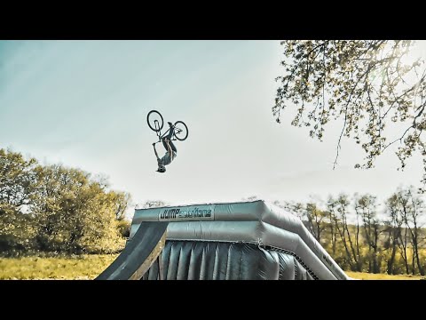 GOING BIG on MTB AIRBAG SESSION | FIRST BACKFLIPS and 720