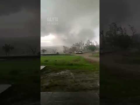 Imagens mostram a força do ciclone bomba no RS