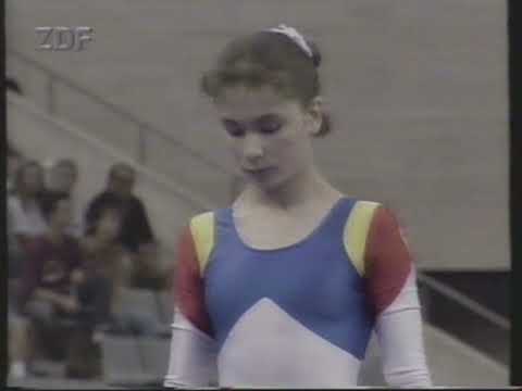 Maria Neculita (ROM) - Olympics 1992 - Compulsory - Horse Vault