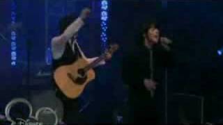 Jonas Brothers - That&#39;s t Just The Way We Roll Official Music Video (HQ)
