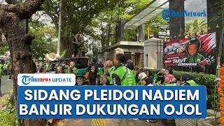 Sidang Pleidoi Kasus Chromebook Nadiem Penuh Dukungan, Puluhan Ojol Gelar Aksi di Pengadilan Tipikor