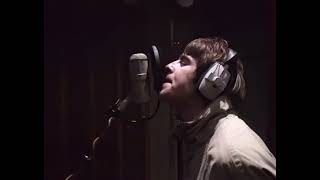 Liam Gallagher singing Step Out in 1995
