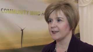 preview picture of video 'Neilston Community Wind Farm'