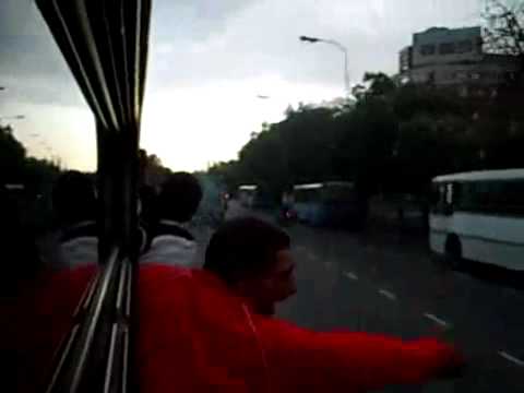 "Garra-Blanca Rumbo a la Bombonera" Barra: Garra Blanca &bull; Club: Colo-Colo