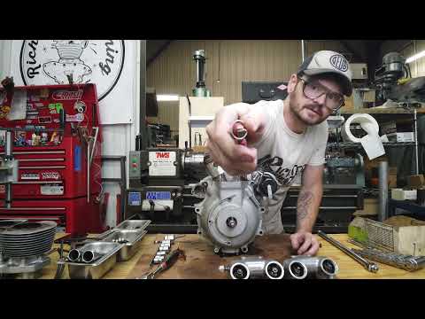 TRIUMPH T100 bottom end rebuild