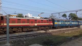 preview picture of video 'Nanded - Sambalpur Nagabali Superfast Express with VISAKHAPATNAM  WAP4'