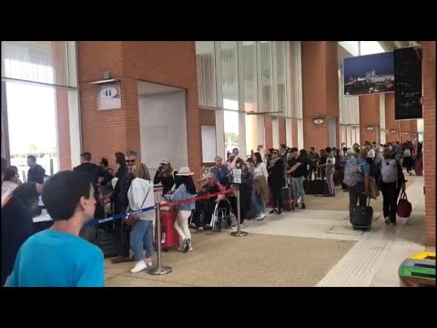 Venezia, code lunghissime per i motoscafi dall'aeroporto al centro storico