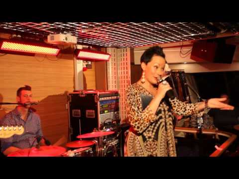 Jenny Salens - 2015 - Främling