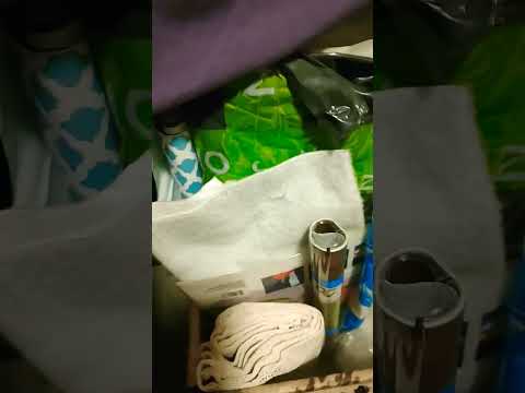 Storage Tips for Sewing Rooms #sewingtips #sewing #seweasy