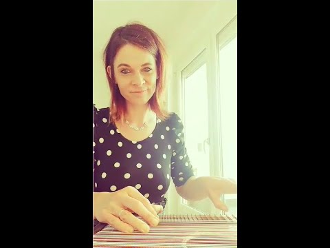 HomeKulturWörgl - Sabine Gruber spielt und singt "I am from Austria"