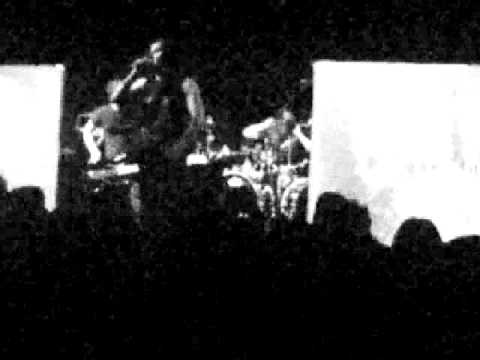 As I Lay Dying Confined Live