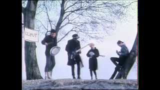 Kleenex - "Boatsong" (1978)