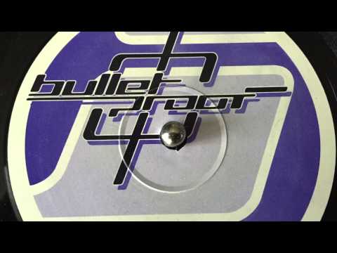 Rubec and Dynamic Intervention - Listen Up (original mix)
